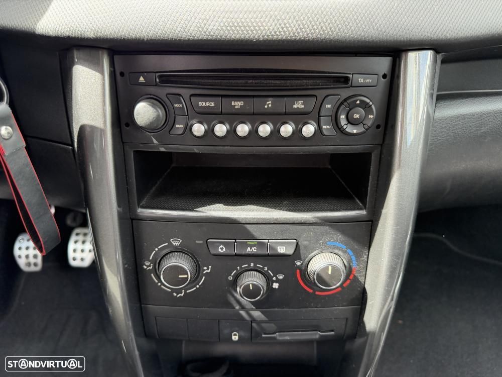 Peugeot 207 1.4 HDi Sportium - 17