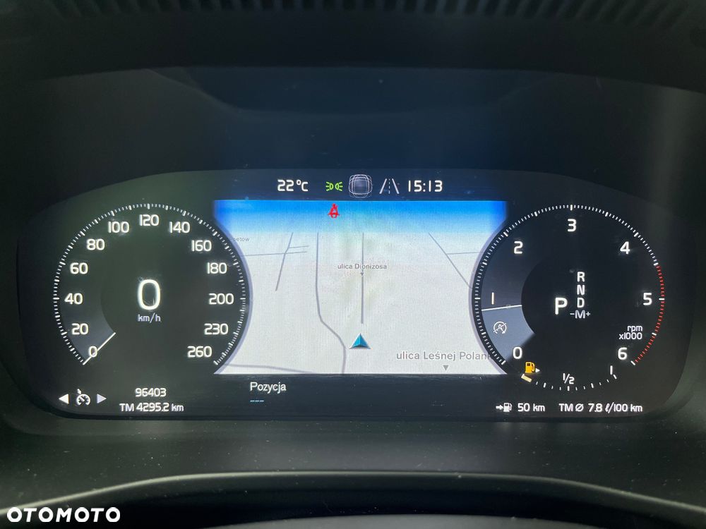 Volvo XC 40 D3 AWD Momentum Pro - 27