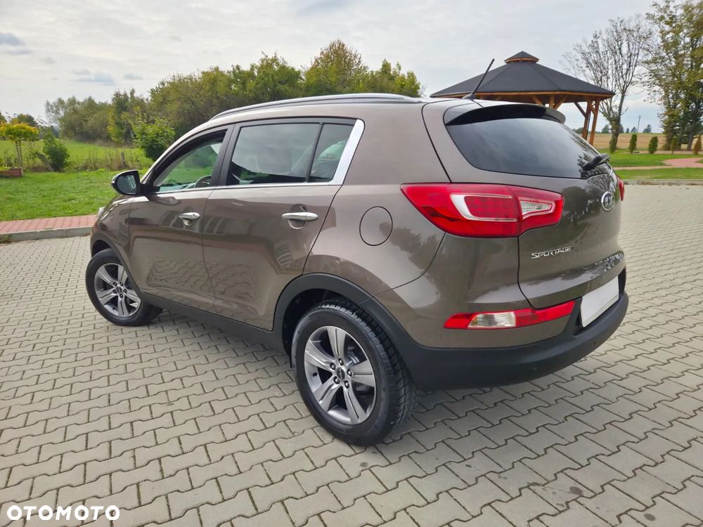 Kia Sportage 2.0 CRDI 2WD Champ - 9
