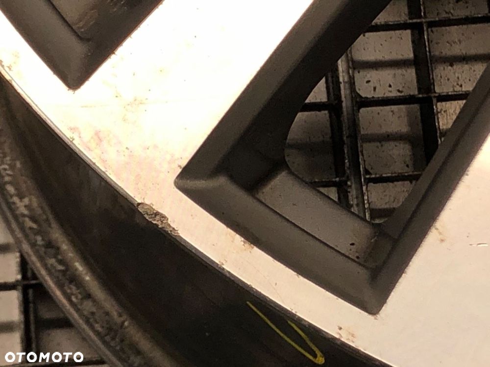 FELGA ALUMINIOWA 20 11J 5X120 ET30 ŚRODEK CENTR. 74 - 869.00 PLN - BMW X5 (E70) 2006 - 2013 - 7