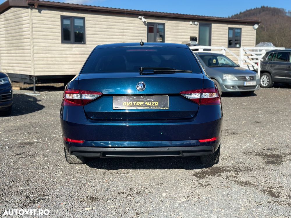 Skoda Superb 1.6 TDI DSG Ambition - 5