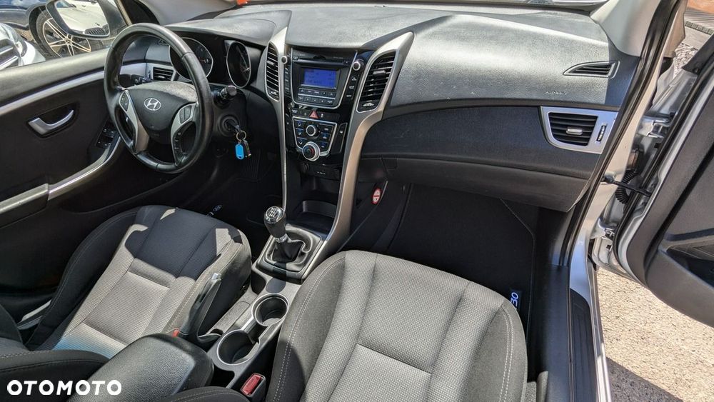 Hyundai i30 - 24