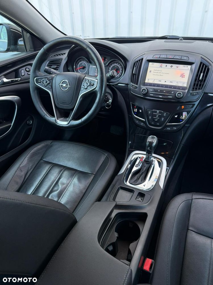 Opel Insignia - 15