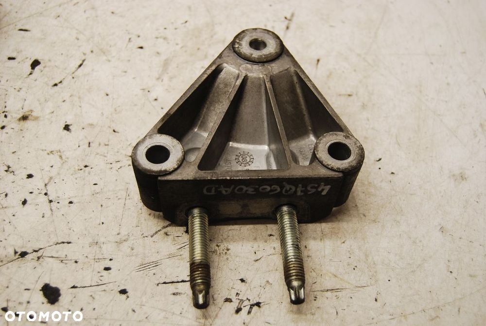 ŁAPA PODPORA SILNIKA 4S7Q6030AD FORD MONDEO MK3 2.0 TDCI TRANSIT - 2