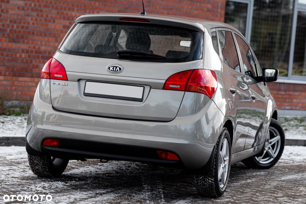 Kia Venga 1.4 CVVT Titanium Collection - 9