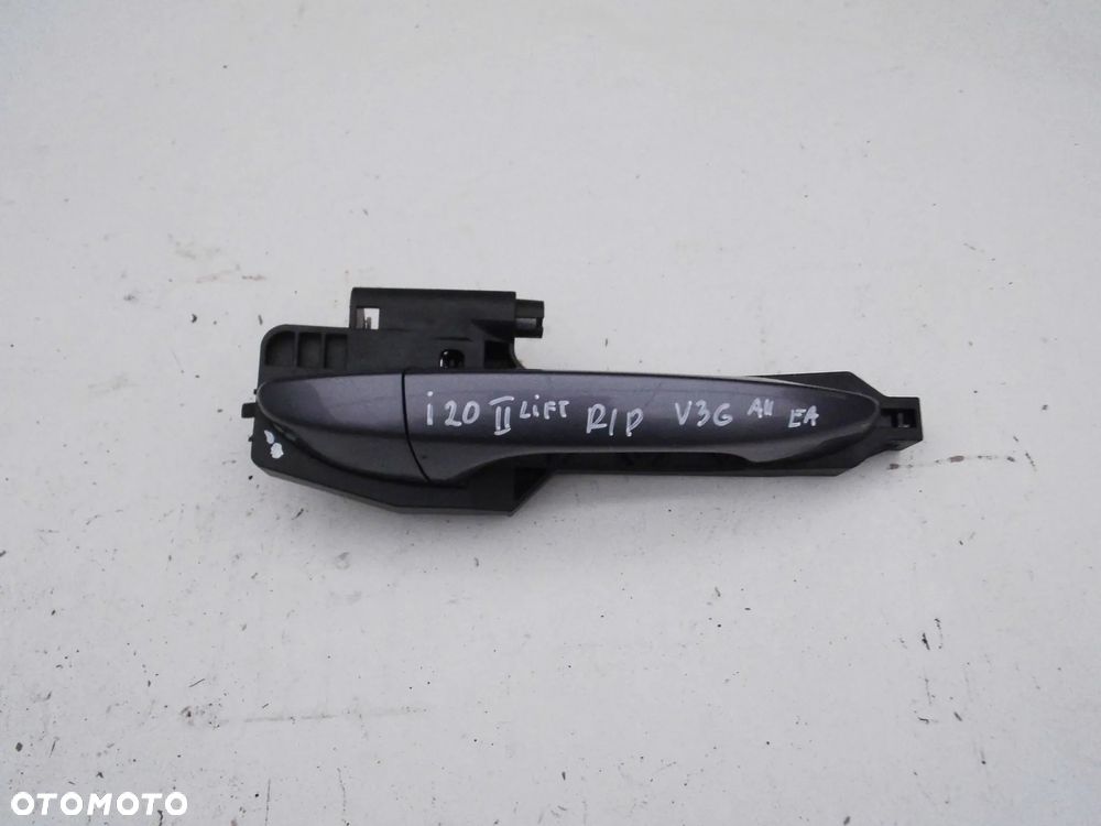 KLAMKA ZEWNĘTRZNA DRZWI HYUNDAI I20 II LIFT SZARA V3G PRAWA PRZEDNIA ORYGINAŁ
