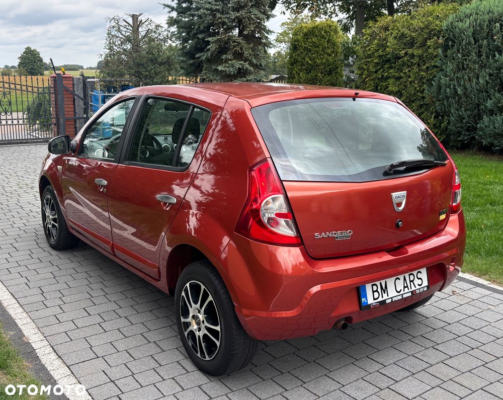 Dacia Sandero 1.6 MPI Laureate - 3