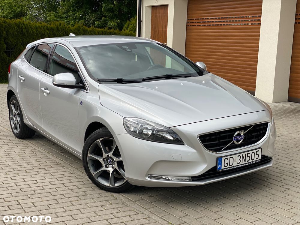 Volvo V40