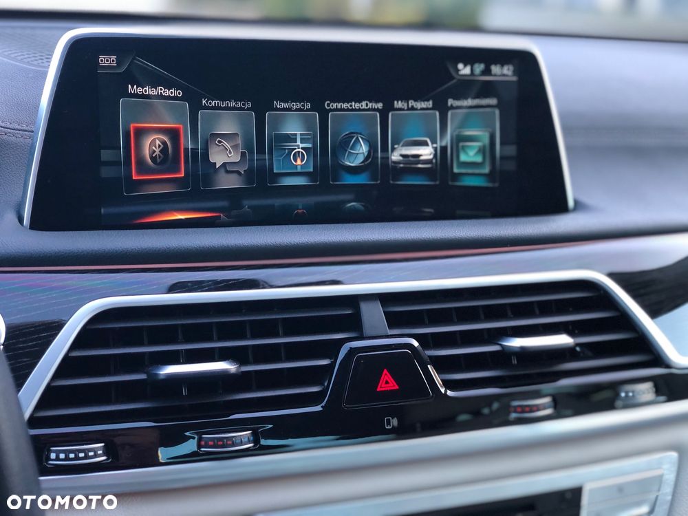 BMW Seria 7 730d - 32