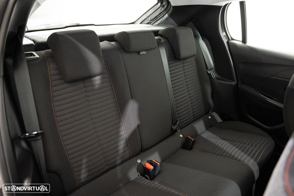 Peugeot 208 1.2 PureTech Allure EAT8 - 27