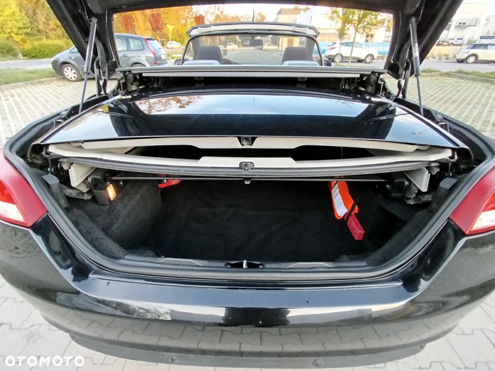 Ford Focus 2.0 16V Sport - 39