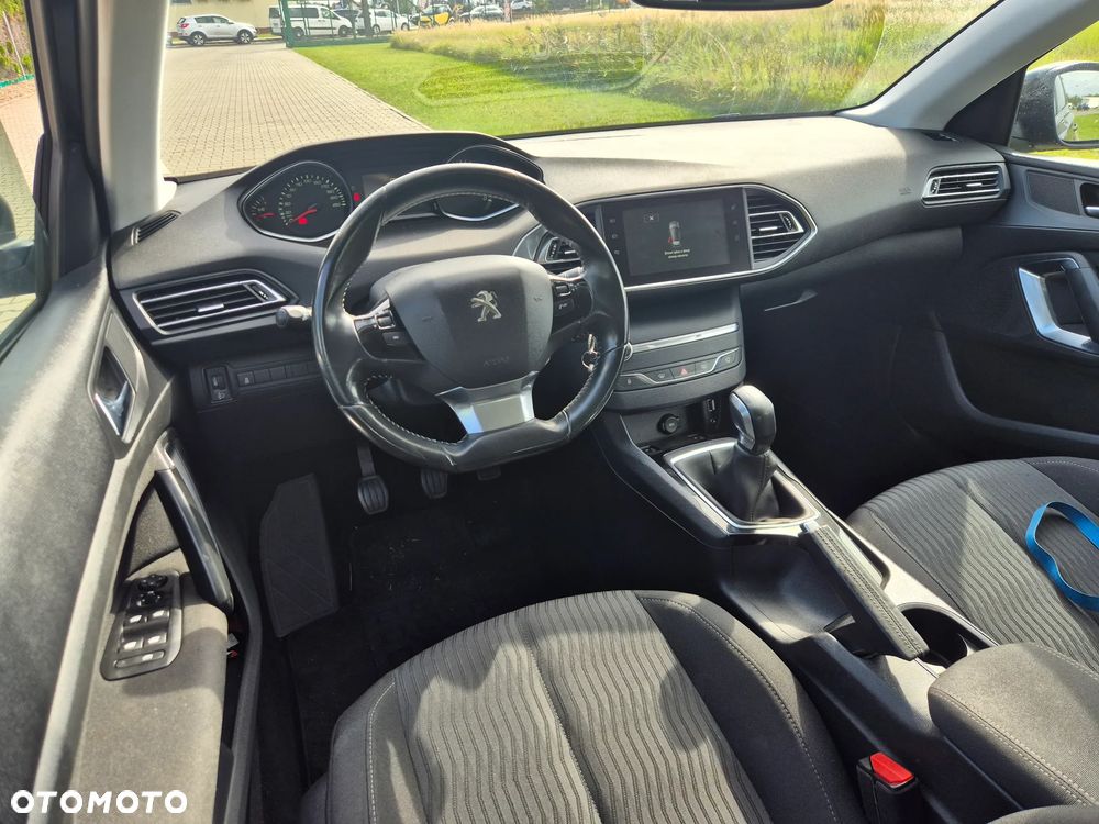 Peugeot 308 2014 photo 5