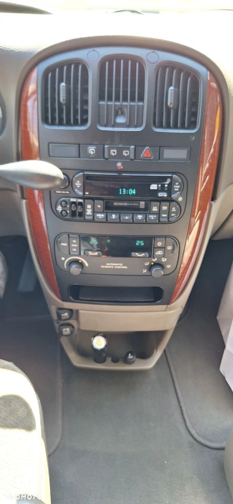 Chrysler Grand Voyager 2.8 CRD LX - 14