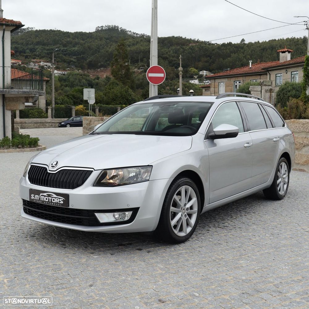 Skoda Octavia Break 1.6 TDi Sportline - 4