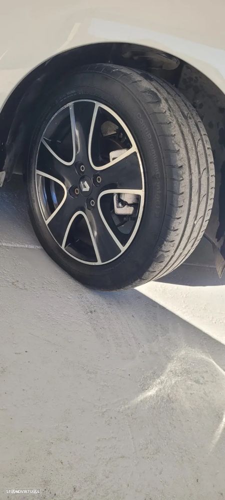 Renault Clio Sport Tourer - 6