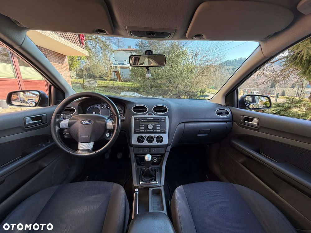 Ford Focus 1.8 TDCi Ambiente - 12