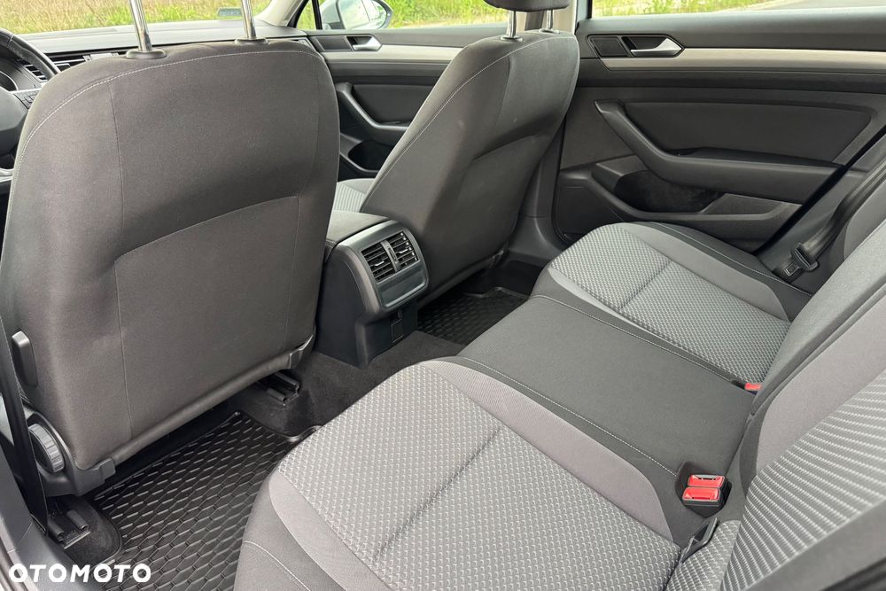 Volkswagen Passat 1.5 TSI EVO Essence DSG - 33