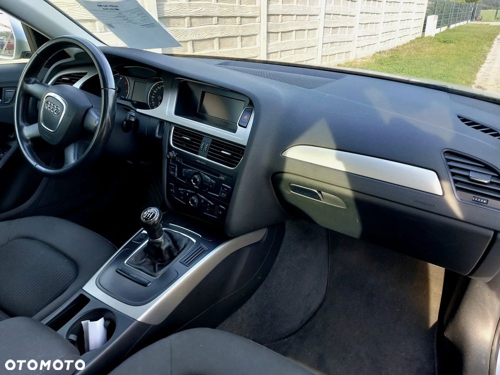 Audi A4 Limousine - 18