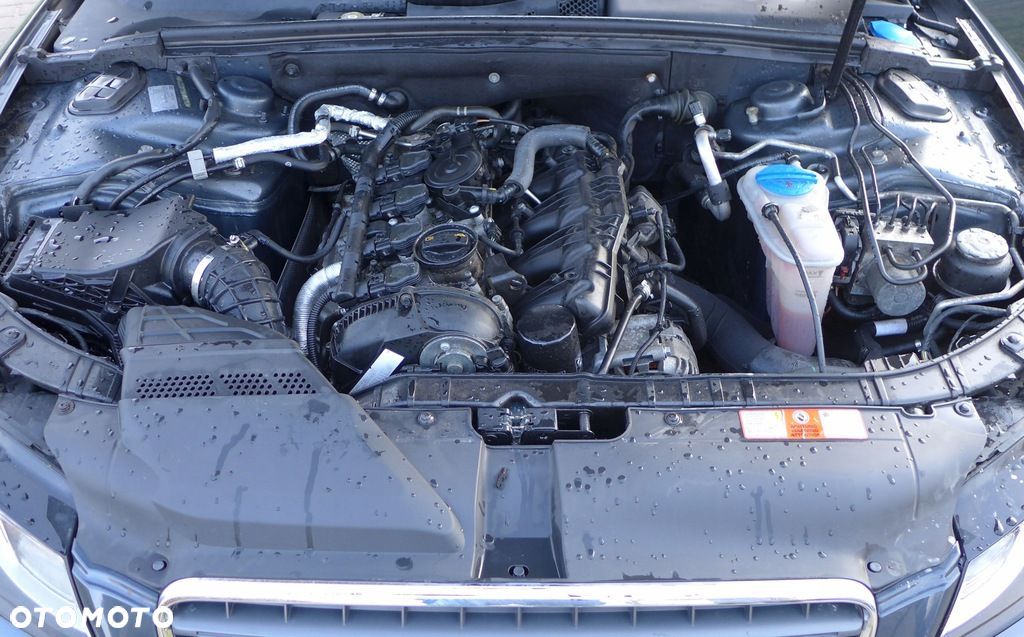 AUDI A5 8T 1.8 TFSI SILNIK CAB GOŁY SŁUPEK - 1