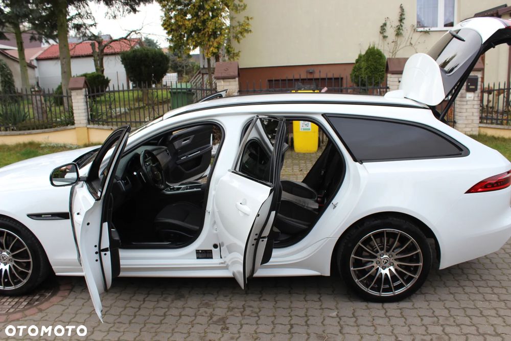 Jaguar XF 25d R-Sport - 31
