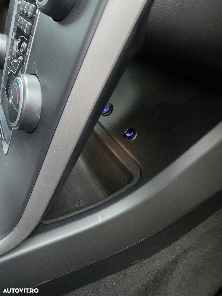 Volvo V40 D2 ECO Aut. Summum - 21