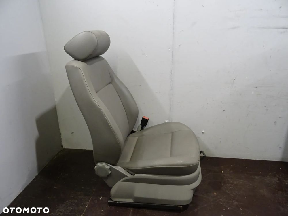 VW CADDY III 03-10 1.9 TDI KANAPA FOTEL FOTELE PASY - 6