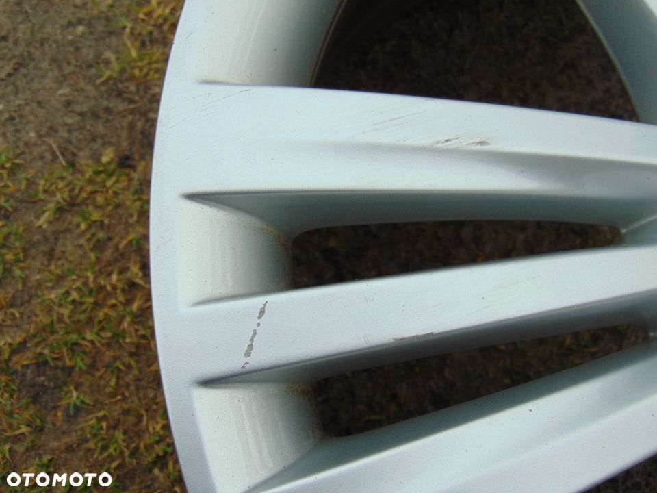 ORYGINALNE felgi aluminiowe 18 3T0601025T 3T0601025HE 7,5Jx18H2 , ET46 Skoda Superb 3T0 2 II 08-15r - 11