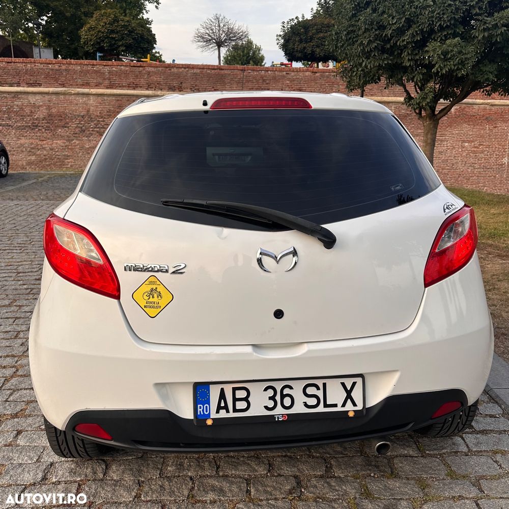 Mazda 2 1.3i TE - 4