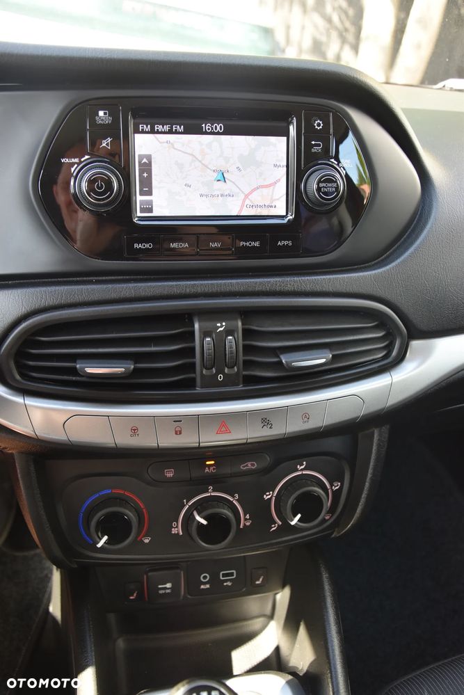 Fiat Tipo 1.4 T-Jet Business Line - 21