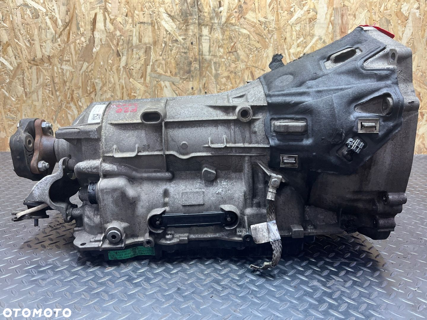 BMW F20 F21 F30 F31 F34 SKRZYNIA BIEGÓW AUTOMATYCZNA 8HP-45 X8G OE 7647343 - 9