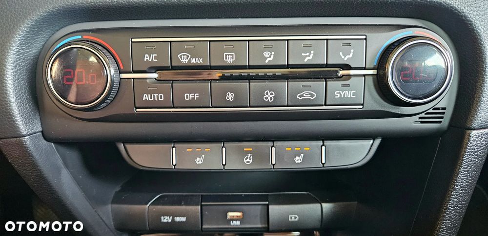 Kia Ceed - 31