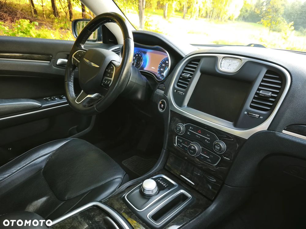 Chrysler 300 - 15