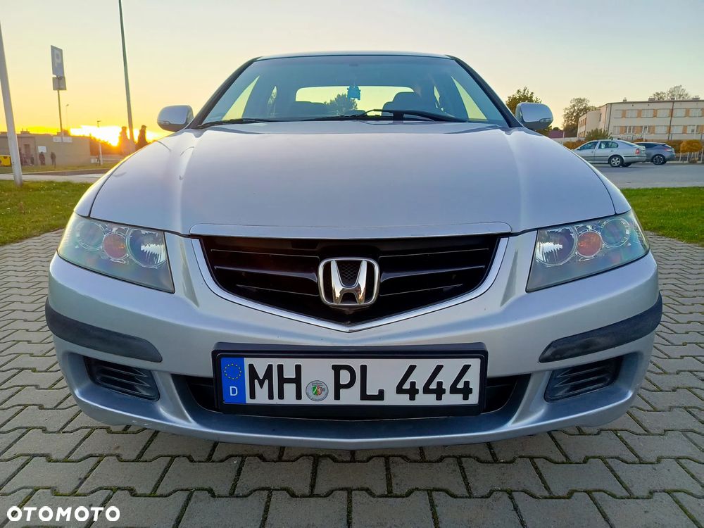 Honda Accord 2.0 ES - 13