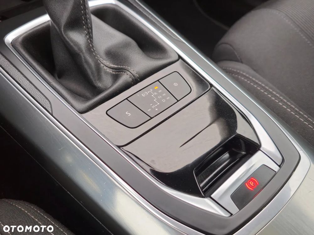 Peugeot 308 - 16
