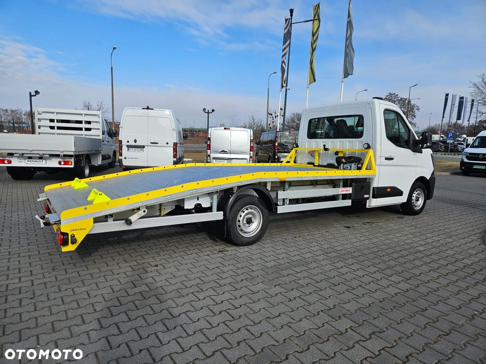Renault nowy Master laweta/najazd 170 KM - 5