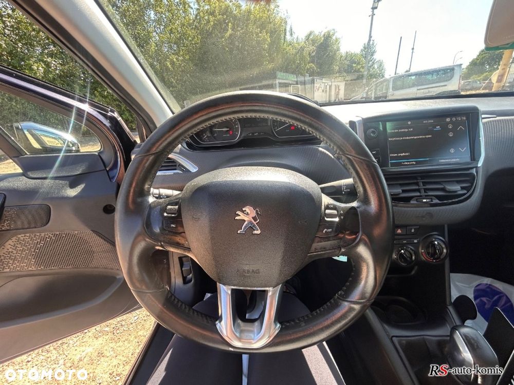 Peugeot 208 - 28