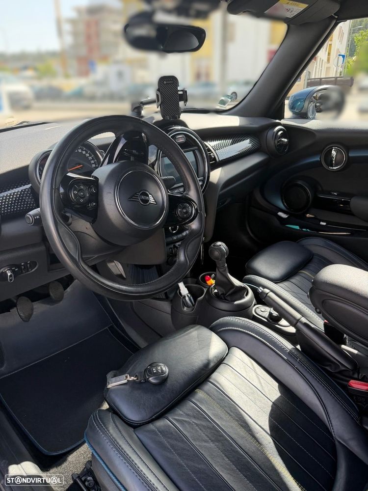 MINI Cabrio Cooper Resolute Edition - 4