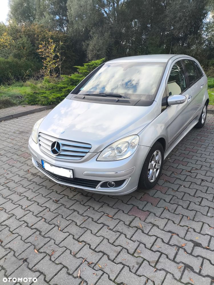 Mercedes-Benz Klasa B 150 BlueEffICIENCY - 1