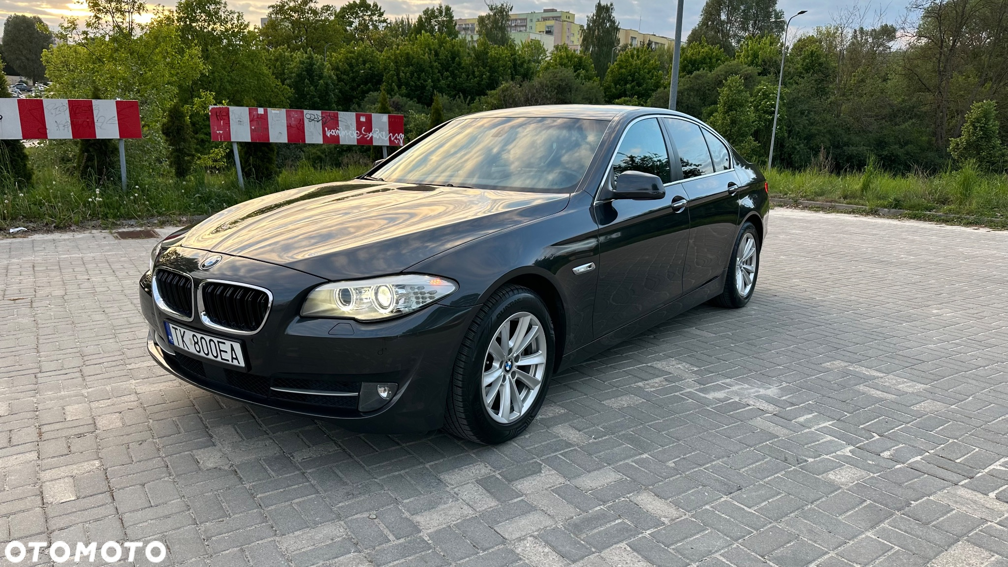 BMW Seria 5 523i Sport-Aut - 25