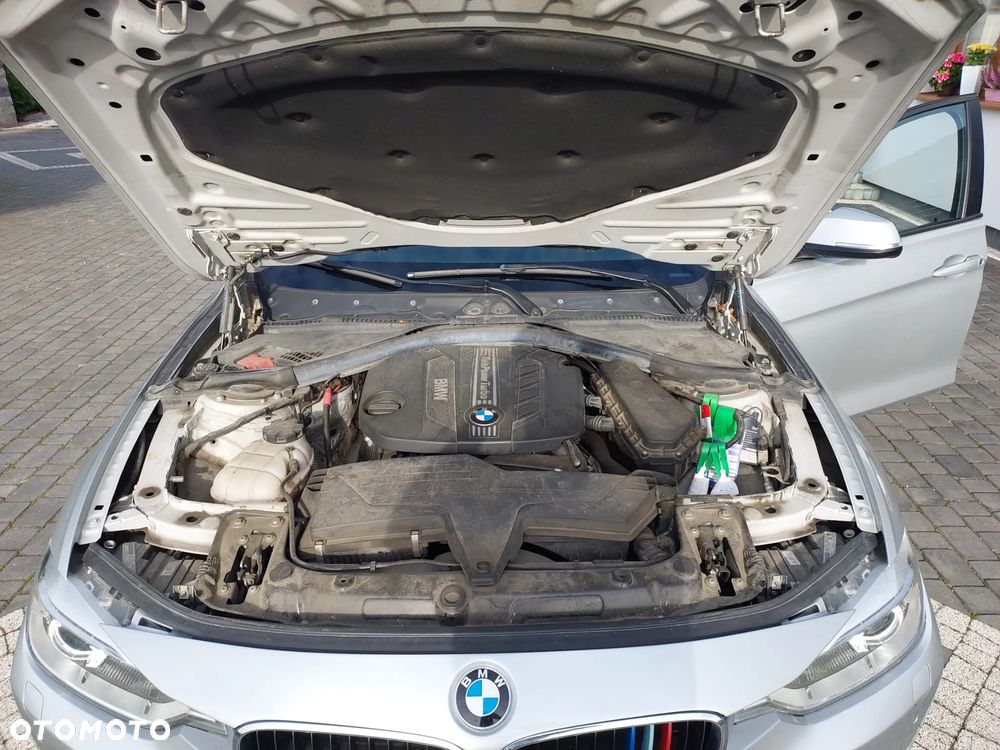 BMW Seria 3 - 22