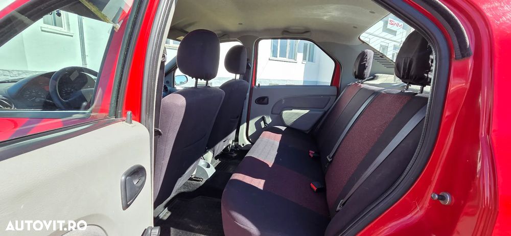 Dacia Logan 1.4 MPI Ambiance - 18