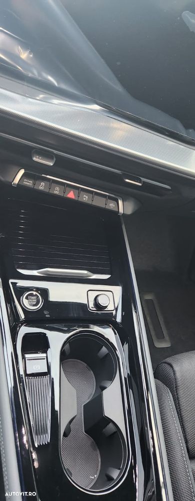 Audi Q3 2.0 35 TDI S tronic quattro S Line - 13