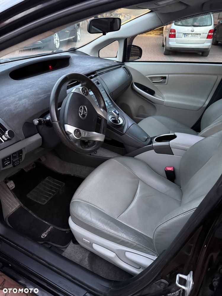 Toyota Prius - 9