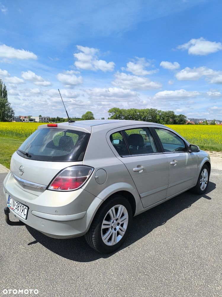 Opel Astra 1.7 CDTI DPF Cosmo - 6