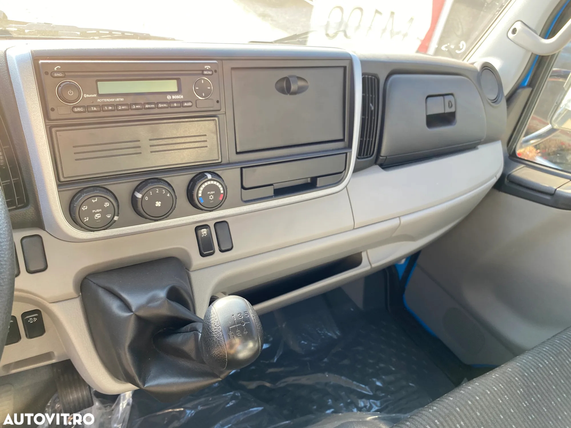 Mitsubishi Fuso - 7
