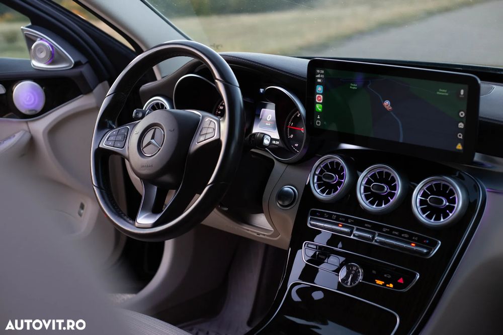 Mercedes-Benz C 220 d 4Matic 9G-TRONIC AMG Line - 22