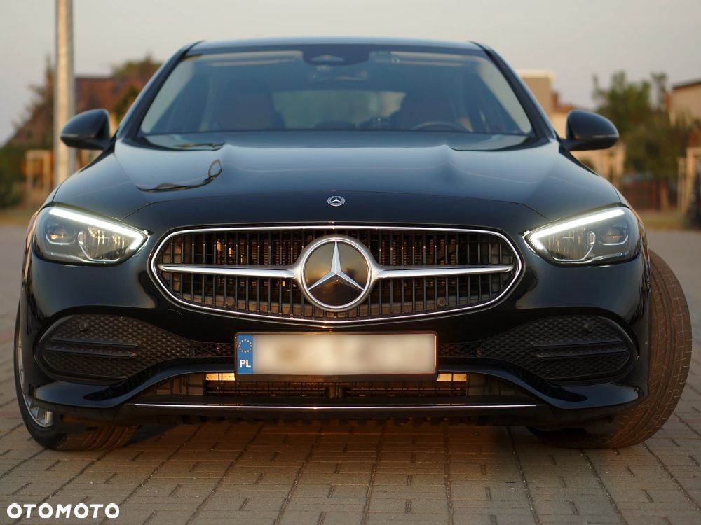 Mercedes-Benz Klasa C 180 mHEV Avantgarde - 17