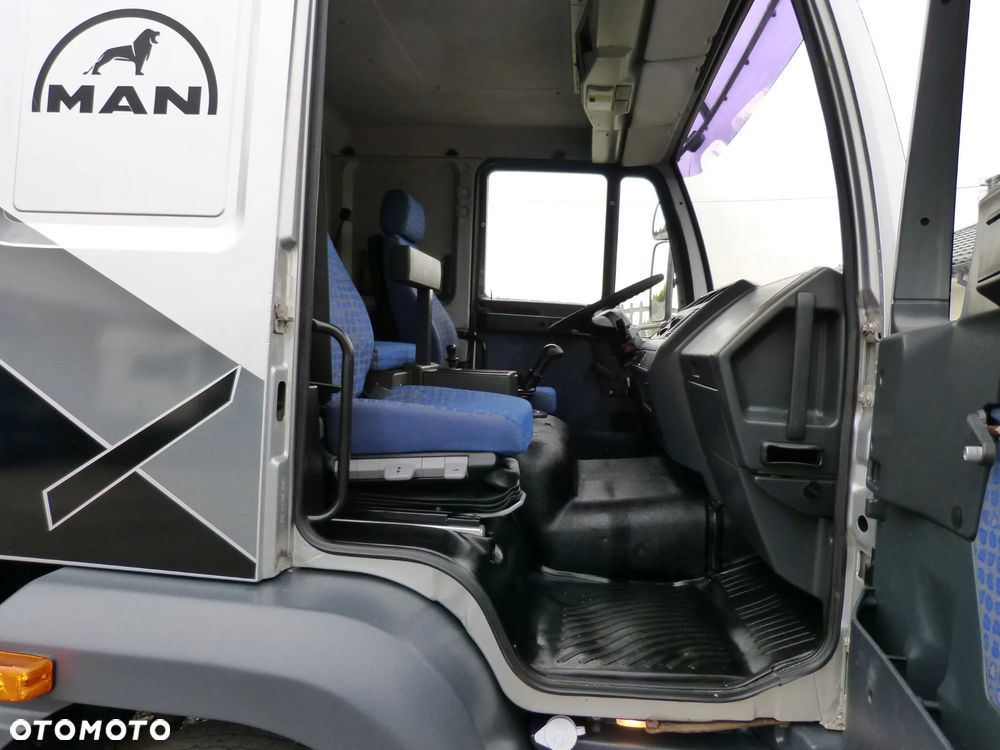 MAN LE 15.280 POMOC DROGOWA / AUTOLAWETA / SPECJALNY / DMC 15.000 KG / ŁADOWNOŚĆ 9.000 KG / PODUSZKI / DŁ.7.70 M - 34