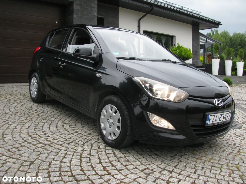 Hyundai i20 1.2 Fifa World Cup Edition - 1