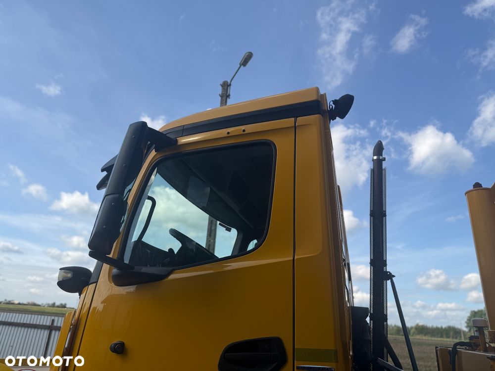 Mercedes-Benz Arocs 240 , 4x4 - 18